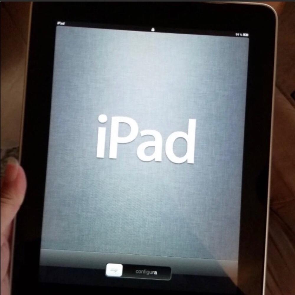32 gb 1st Gen iPad